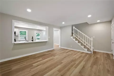 Living - 406 E 11th St, Kearney, MO 64060 photo 3 of 5