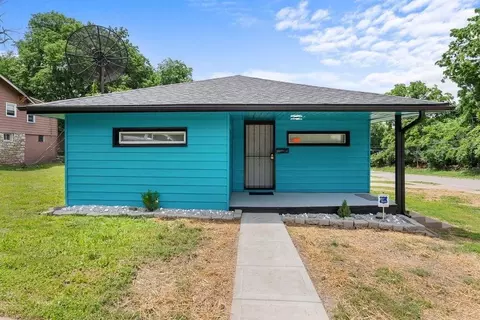 3421 E 55th St, Kansas City, MO 64130