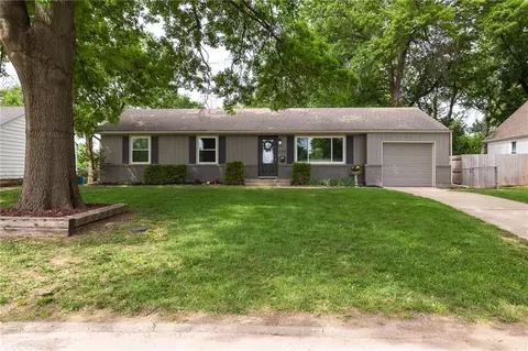 9208 Washington St, Kansas City, MO 64114
