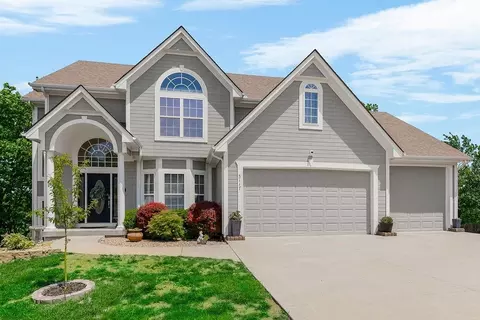 5117 S Necessary Ct, Blue Springs, MO 64015