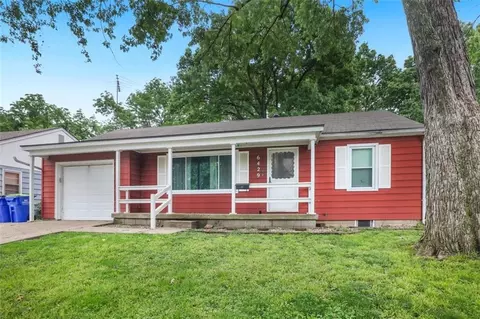 6429 Switzer Ln, Shawnee, KS 66203