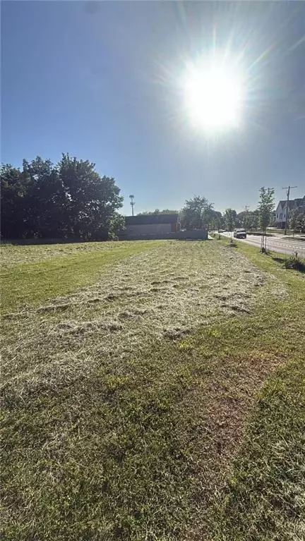 lot16 NE 43 St, Kansas City, MO 64117