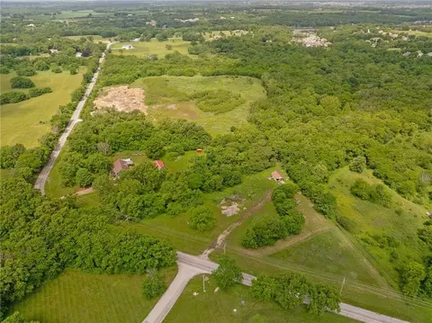 View/Area - 700 E 171st St, Loch Lloyd, MO 64012 photo 17 of 26