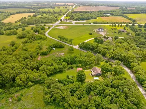 View/Area - 700 E 171st St, Loch Lloyd, MO 64012 photo 10 of 26