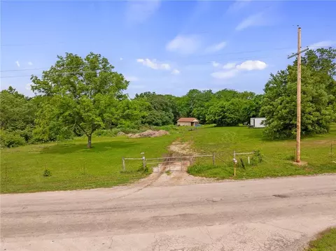 Other - 700 E 171st St, Loch Lloyd, MO 64012 photo 6 of 8