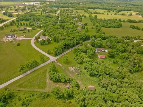 View/Area - 700 E 171st St, Loch Lloyd, MO 64012 photo 14 of 26