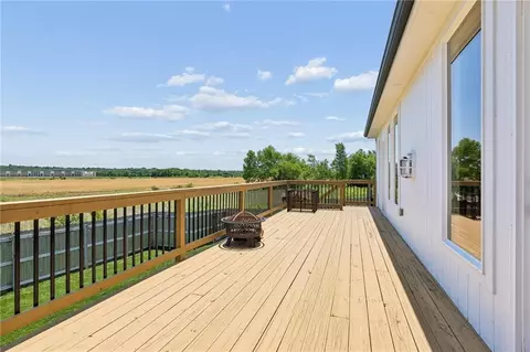 Exterior - 2309 S Eagle Ct, Independence, MO 64057 photo 4 of 7