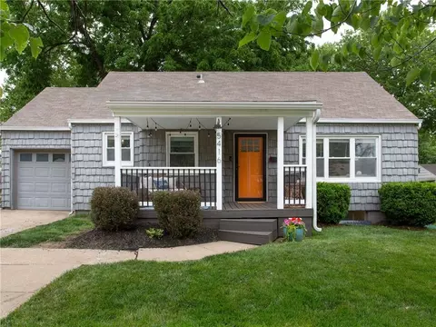 5416 W 50th St, Roeland Park, KS 66205