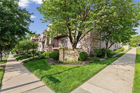 5006 Baltimore Ave #103, Kansas City, MO 64112