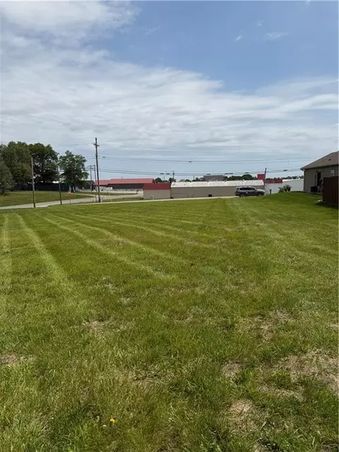 1910 Howenstein St, Cameron, MO 64429 photo 2