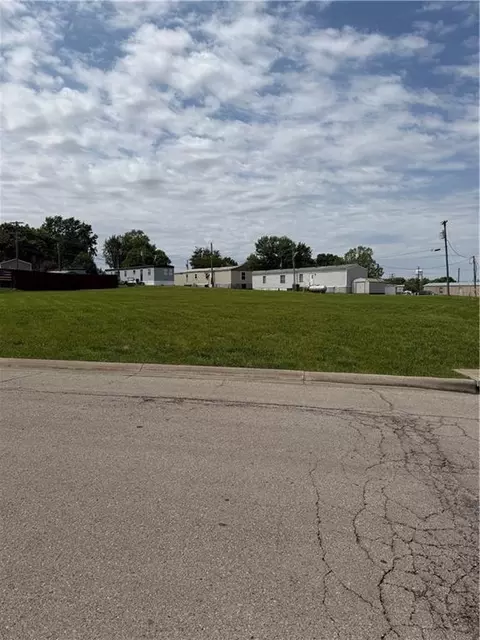 1910 Howenstein St, Cameron, MO 64429 photo 6