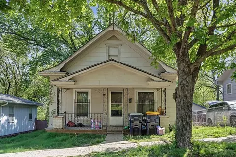 915 Fremont Ave, Kansas City, MO 64126