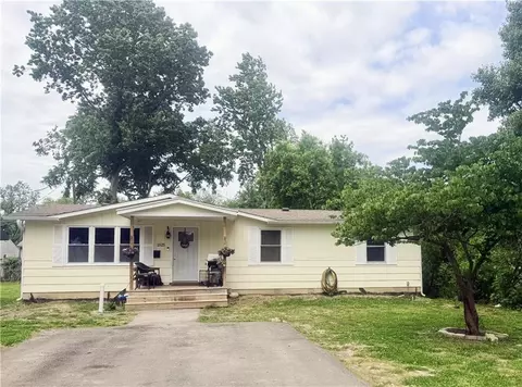 1525 Jackson St, Chillicothe, MO 64601