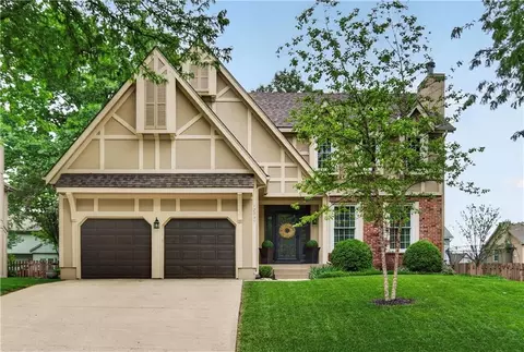 12037 S Hallet St, Olathe, KS 66062