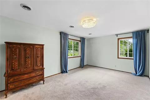 Bedroom - 308 Canary Ln, Iola, KS 66749 photo 4 of 10