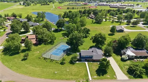 View/Area - 308 Canary Ln, Iola, KS 66749 photo 1 of 7