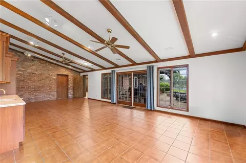 Living - 308 Canary Ln, Iola, KS 66749 photo 10 of 10