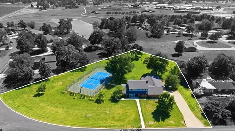 View/Area - 308 Canary Ln, Iola, KS 66749 photo 3 of 7