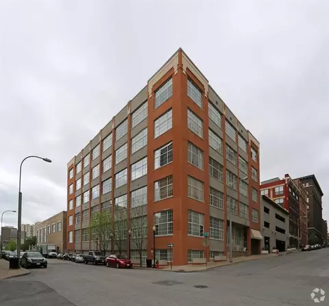 321 W 7th St #306, Kansas City, MO 64105