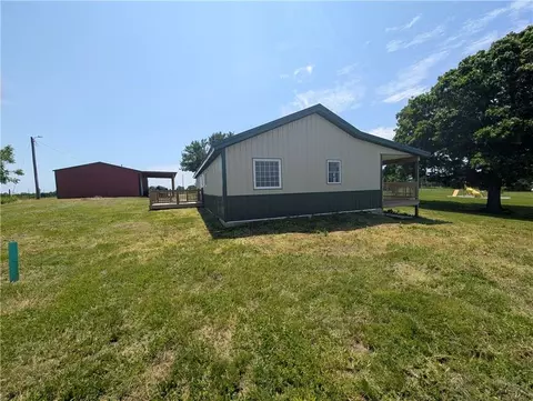Exterior - 470 SW 850 Rd, Chilhowee, MO 64733 photo 23 of 28