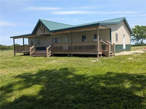 Exterior - 470 SW 850 Rd, Chilhowee, MO 64733 photo 20 of 28
