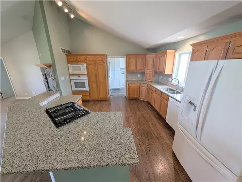 Kitchen - 470 SW 850 Rd, Chilhowee, MO 64733 photo 2 of 4