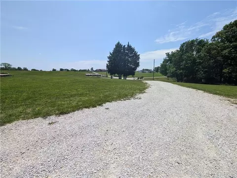 Exterior - 470 SW 850 Rd, Chilhowee, MO 64733 photo 14 of 28