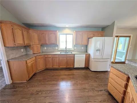 Kitchen - 470 SW 850 Rd, Chilhowee, MO 64733 photo 3 of 4