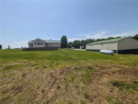 Exterior - 470 SW 850 Rd, Chilhowee, MO 64733 photo 13 of 28