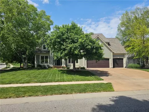 17504 W 84th St, Lenexa, KS 66219