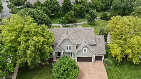 17504 W 84th St, Lenexa, KS 66219