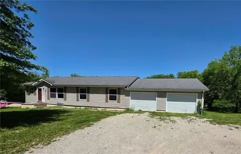 39232 Fitch Rd, Richmond, MO 64085