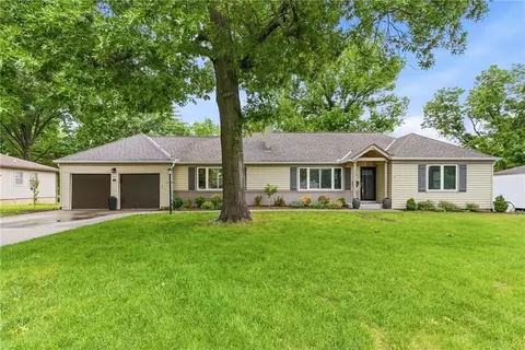 9915 Mercier St, Kansas City, MO 64114