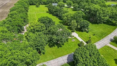 View/Area - 12905 Quail Rdg, Lees Summit, MO 64086 photo 2 of 3