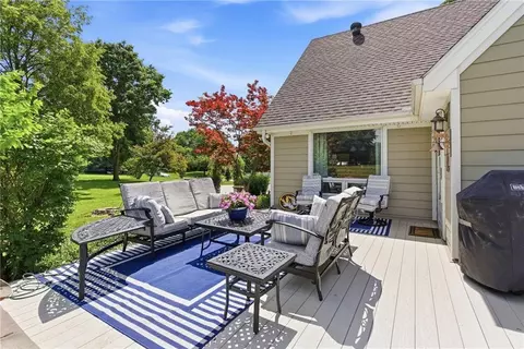 Exterior - 12905 Quail Rdg, Lees Summit, MO 64086 photo 8 of 10