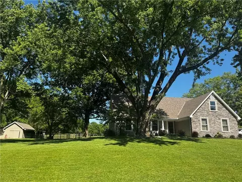 12905 Quail Rdg, Lees Summit, MO 64086
