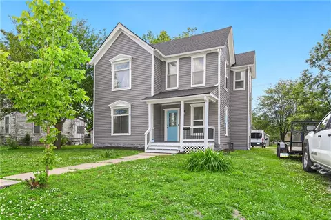 505 W Wea St, Paola, KS 66071