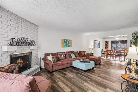 111 W Bannister Rd #2, Kansas City, MO 64114