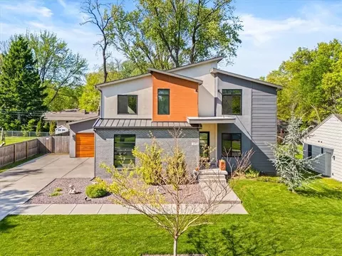 4706 W 65th Ter, Prairie Village, KS 66208