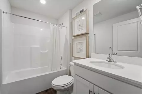Bath - 2211 Crestview Pl, Raymore, MO 64083 photo 3 of 3