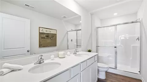 Bath - 2211 Crestview Pl, Raymore, MO 64083 photo 1 of 2