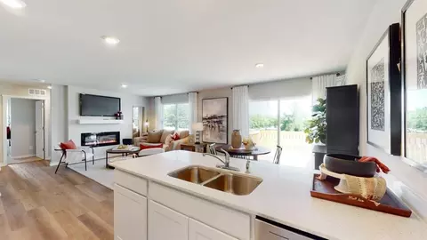 2213 Creekview Pl, Raymore, MO 64083