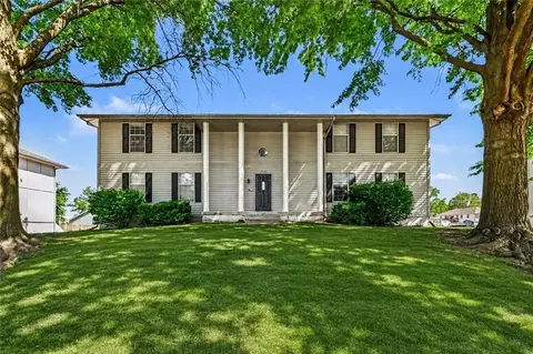 1310 NW Valley Woods Ct, Grain Valley, MO 64029