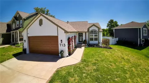713 N Cloverdale Ave, Independence, MO 64056