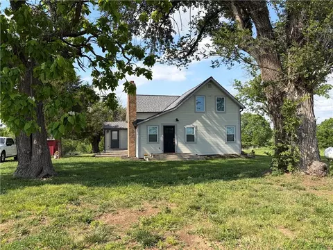 25406 E 267th St, Harrisonville, MO 64701