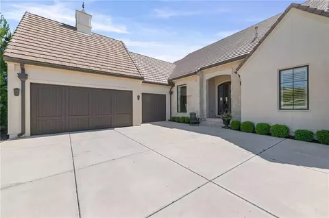 15012 Chadwick St, Overland Park, KS 66224
