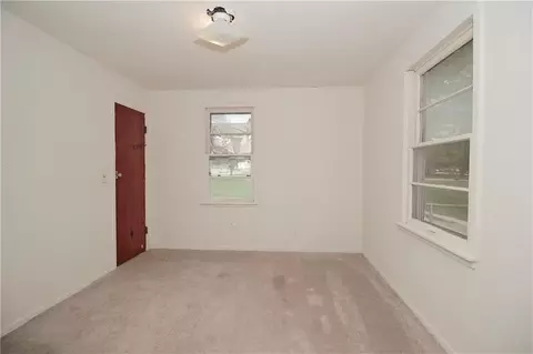 Bedroom - 428 E 5th Ave, Garnett, KS 66032 photo 3 of 3