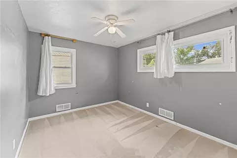 Bedroom - 11624 E 38th Ter, Independence, MO 64052 photo 7 of 8