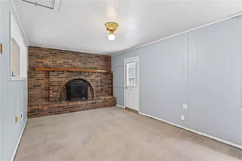 Living - 11624 E 38th Ter, Independence, MO 64052 photo 5 of 7
