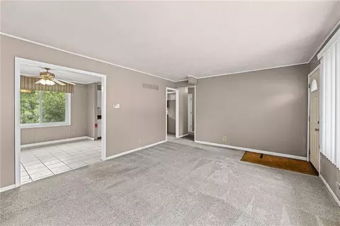 Living - 11624 E 38th Ter, Independence, MO 64052 photo 2 of 7